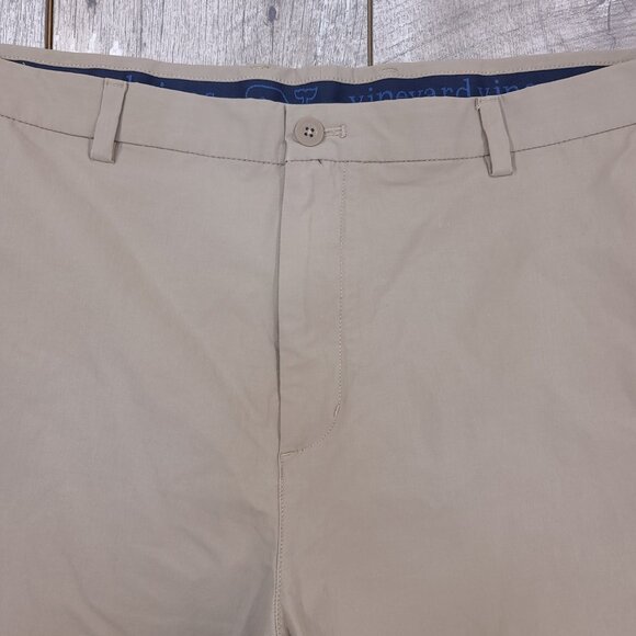 Vineyard Vines Shorts Mens Size 42 Beige Outlet 8" Performance Fit Golf Comfort - Picture 4 of 8